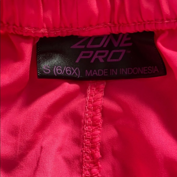 Girls athletic shorts - Picture 2 of 2